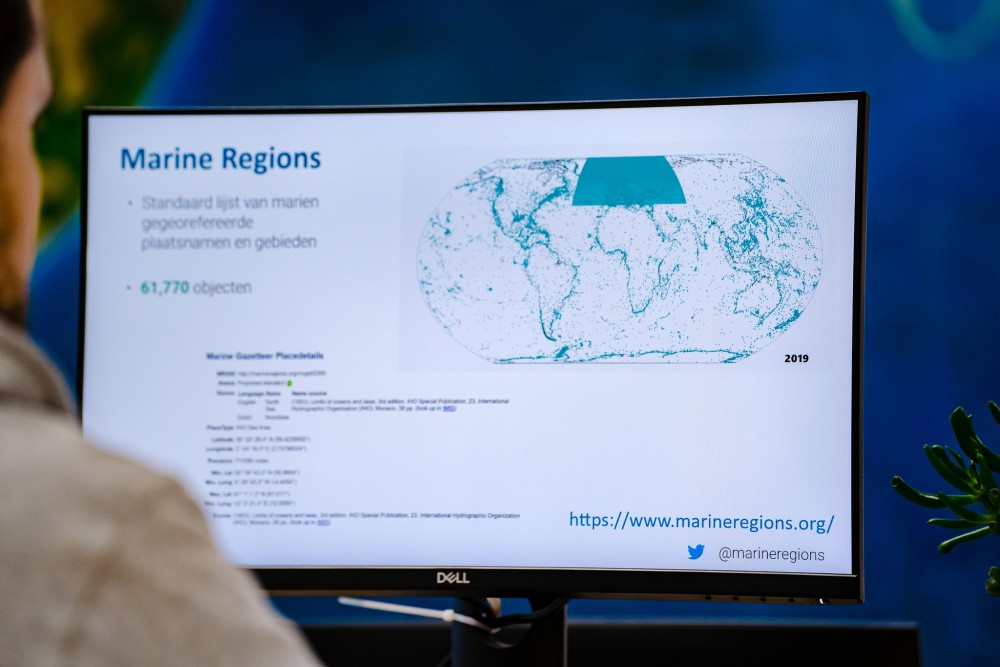 Computerscherm met Marine Regions informatie