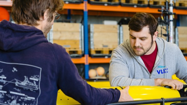 Zeebad#2: kom proeven van het VLIZ-onderzoek vanop de eerste rij