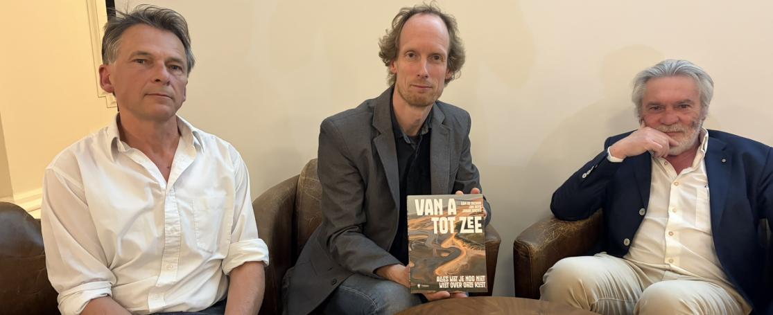 De voorstelling van het boek 'Van A tot Zee'