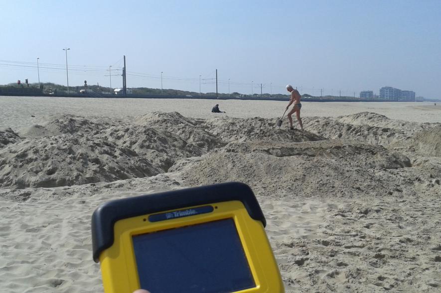 Verstoring metingen door zandkasteel